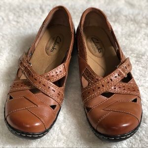 Clarks Ashland Spin Slip On Flats Tan Sz 5